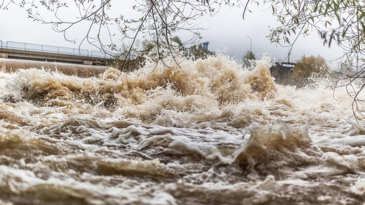 avertizare hidrologica cod portocaliu de inundatii in diverse judete ale tarii pana sambata