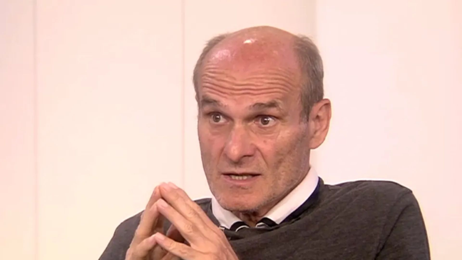 declaratie controversata de paste cristian tudor popescu critica traditiile crestinilor ar trebui sa manance doar lacuste miere si seminte