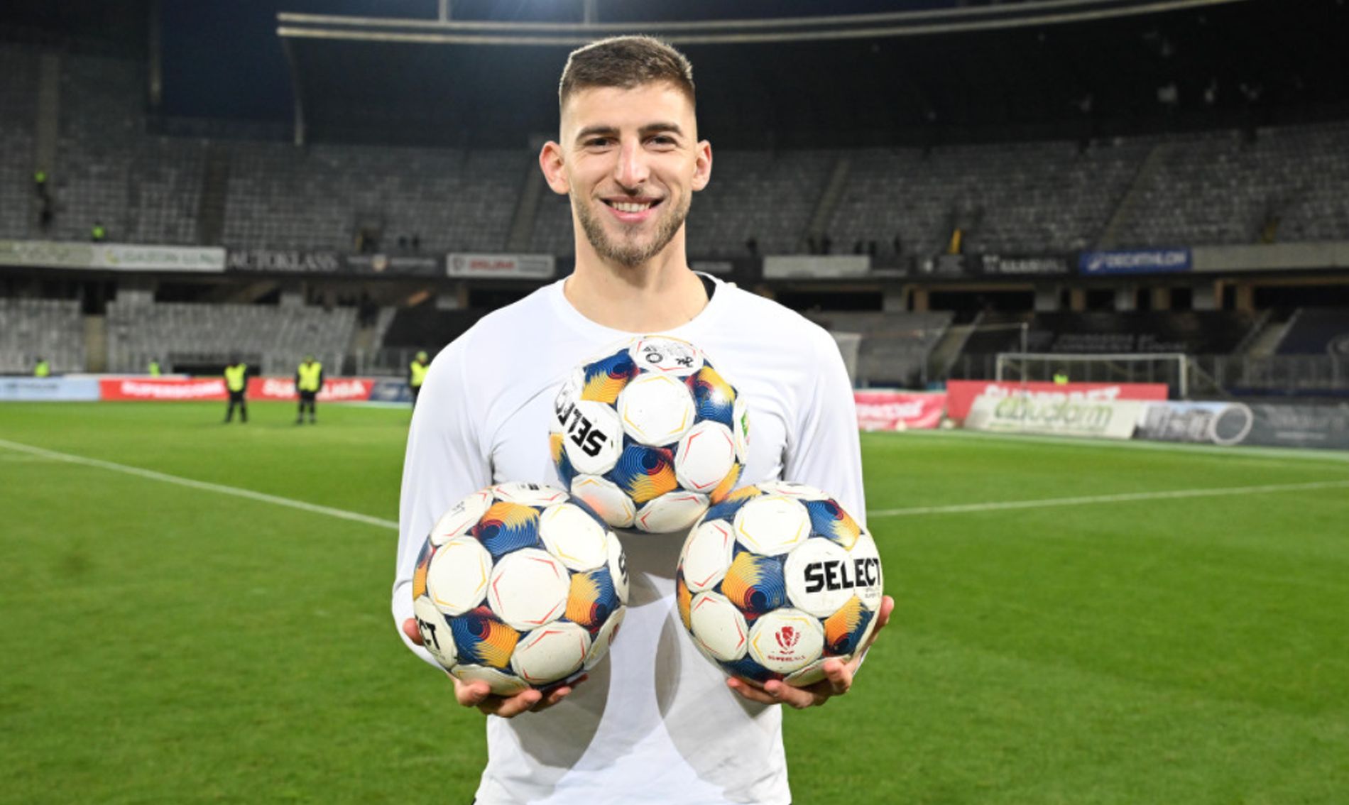 derby cu miza uriasa la cluj jovo lukic pregatit pentru revansa impotriva craiovei daca voi marca voi sarbatori golul cine castiga devine favorit pentru titlu