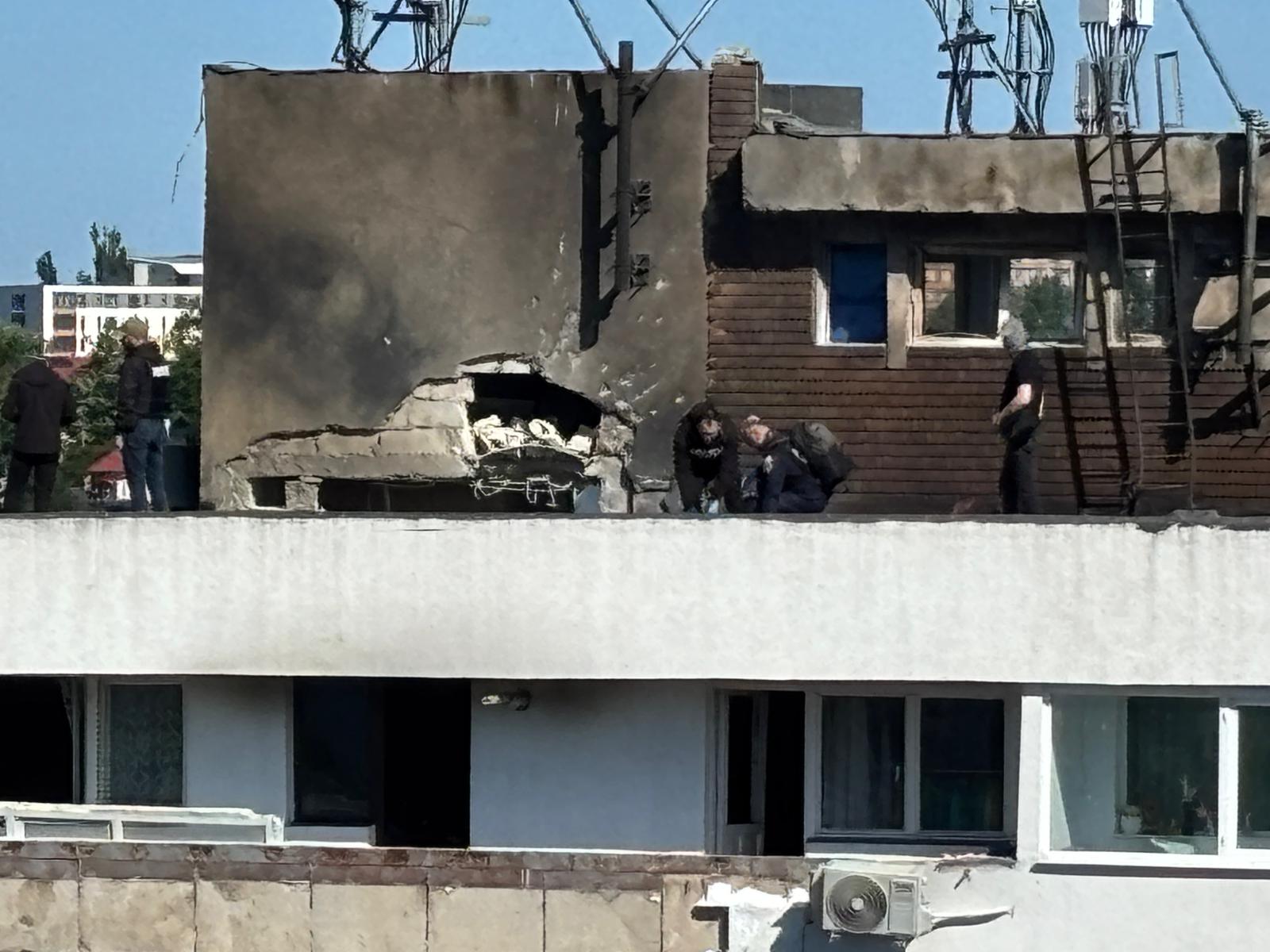 ACTUALIZARE O drona sa prabusit peste un bloc de locuinte in Galati Consulatul Rusiei de la Constanta se va inchide Declaratia lui Nicusor Dan Ambasadorul Rusiei convocat la Ministerul Afaceriilor