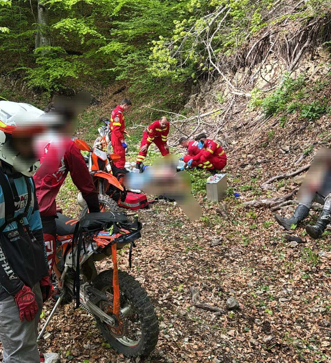 Bistrita Nasaud Un tanar de 19 ani a murit dupa ce a cazut cu motocicleta intr o prapastie