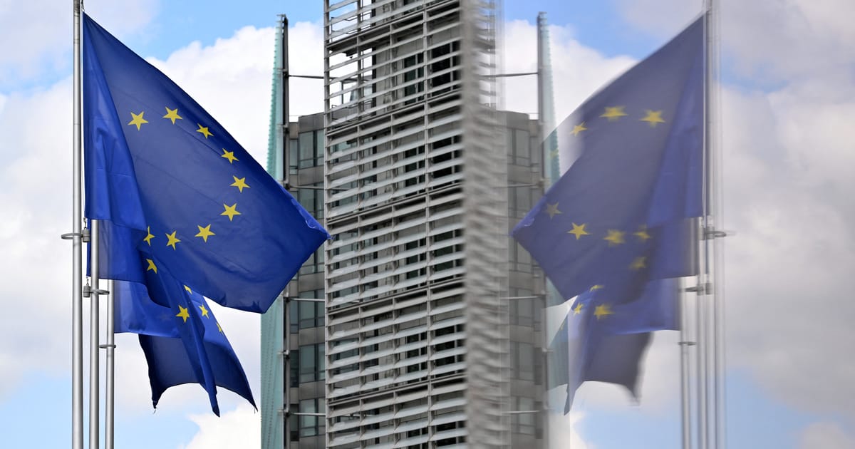 Comisia Europeană ia în considerare revizuirea departamentului regional în cadrul resetării cheltuielilor 1 Comisia Europeana ia in considerare revizuirea departamentului regional in cadrul resetarii cheltuielilor