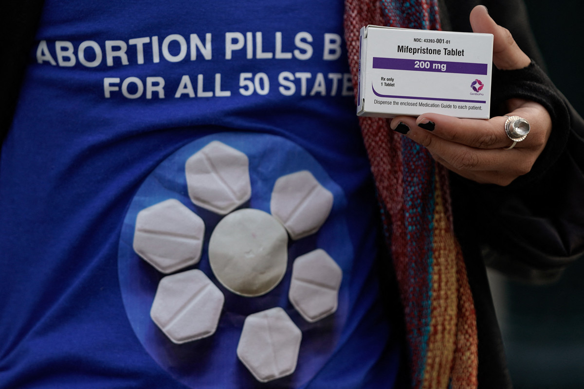 Curtea de apel aproba restrictii semnificative asupra pilulelor de avort pregatind o confruntare cu Curtea Suprema