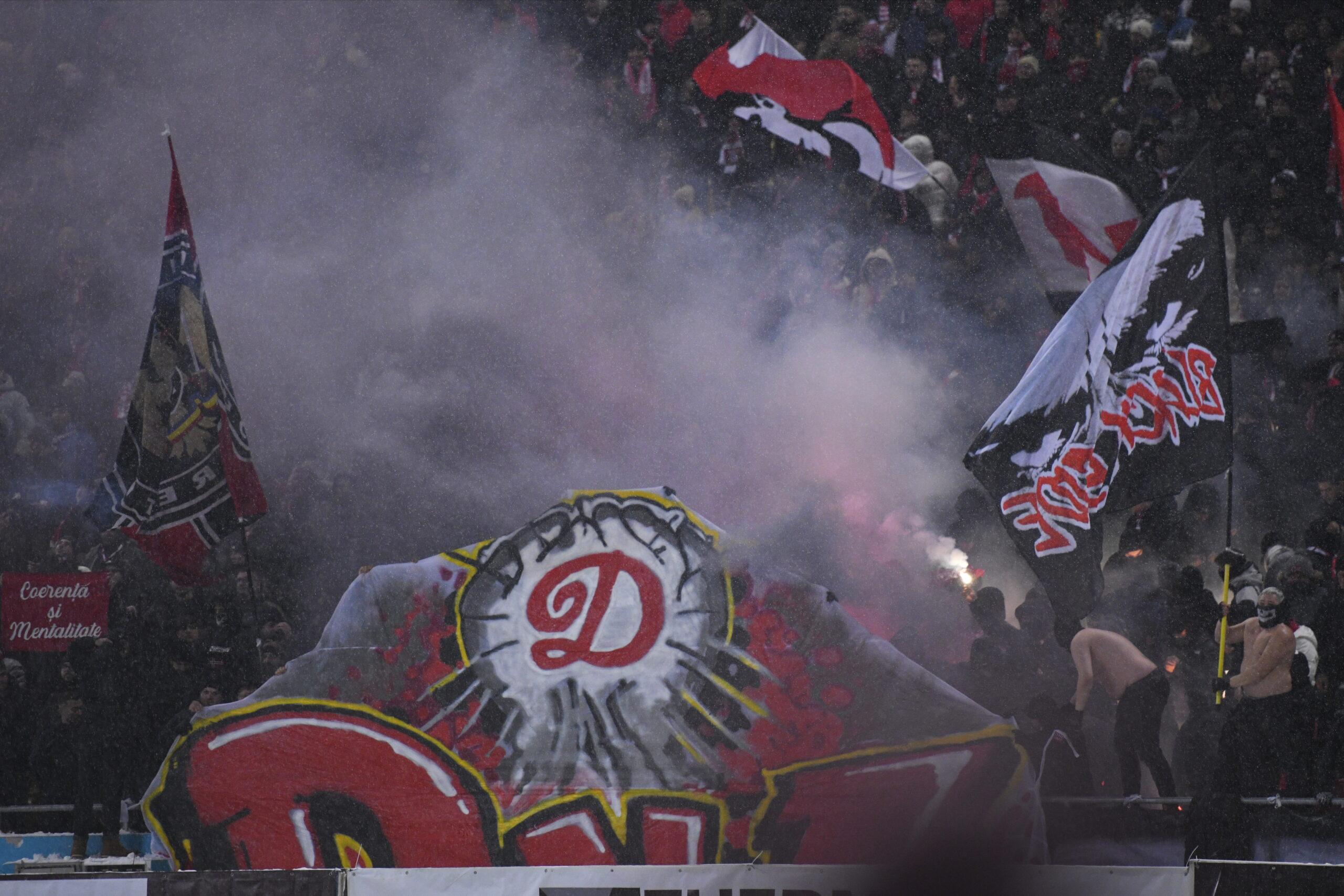 Dinamo anunta ca a ajuns la un acord cu reprezentantii fanilor in legatura cu noua identitate vizuala