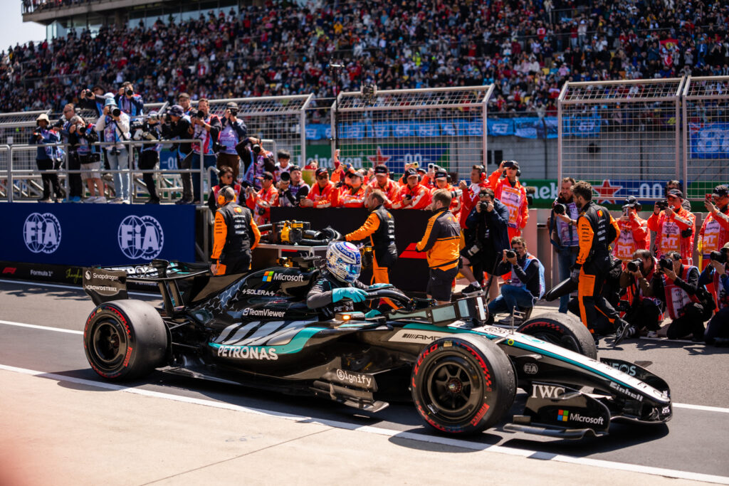 George Russell castiga sprintul din Canada in Formula 1 dupa un duel intens cu Antonelli si Norris