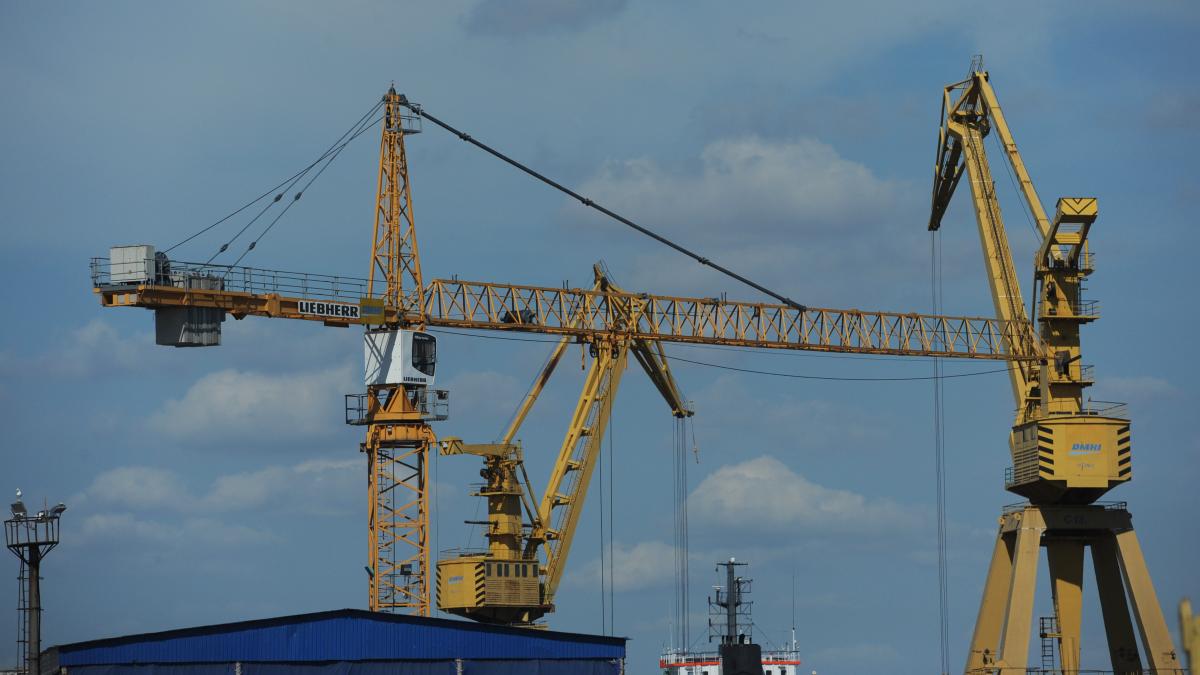 Identificarea unui investitor pentru proiectul de la santierul Mangalia o prioritate cruciala pentru Guvern Darau
