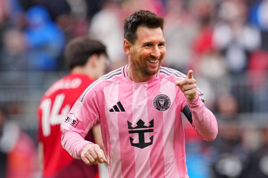 Lionel Messi devine parte a clubului miliardarilor. 1 Lionel Messi devine parte a clubului miliardarilor