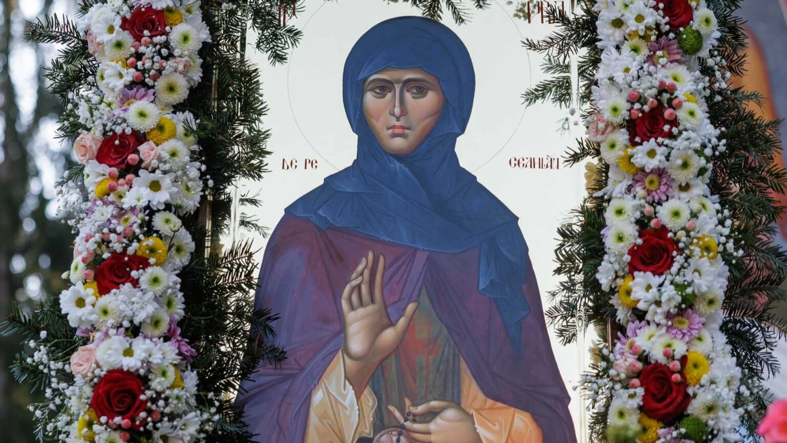 Proclamarea locala a Sfintei Mavra de pe Ceahlau Mesajul Patriarhului Daniel Aceste sfinte femei sunt mame duhovnicesti pentru poporul roman