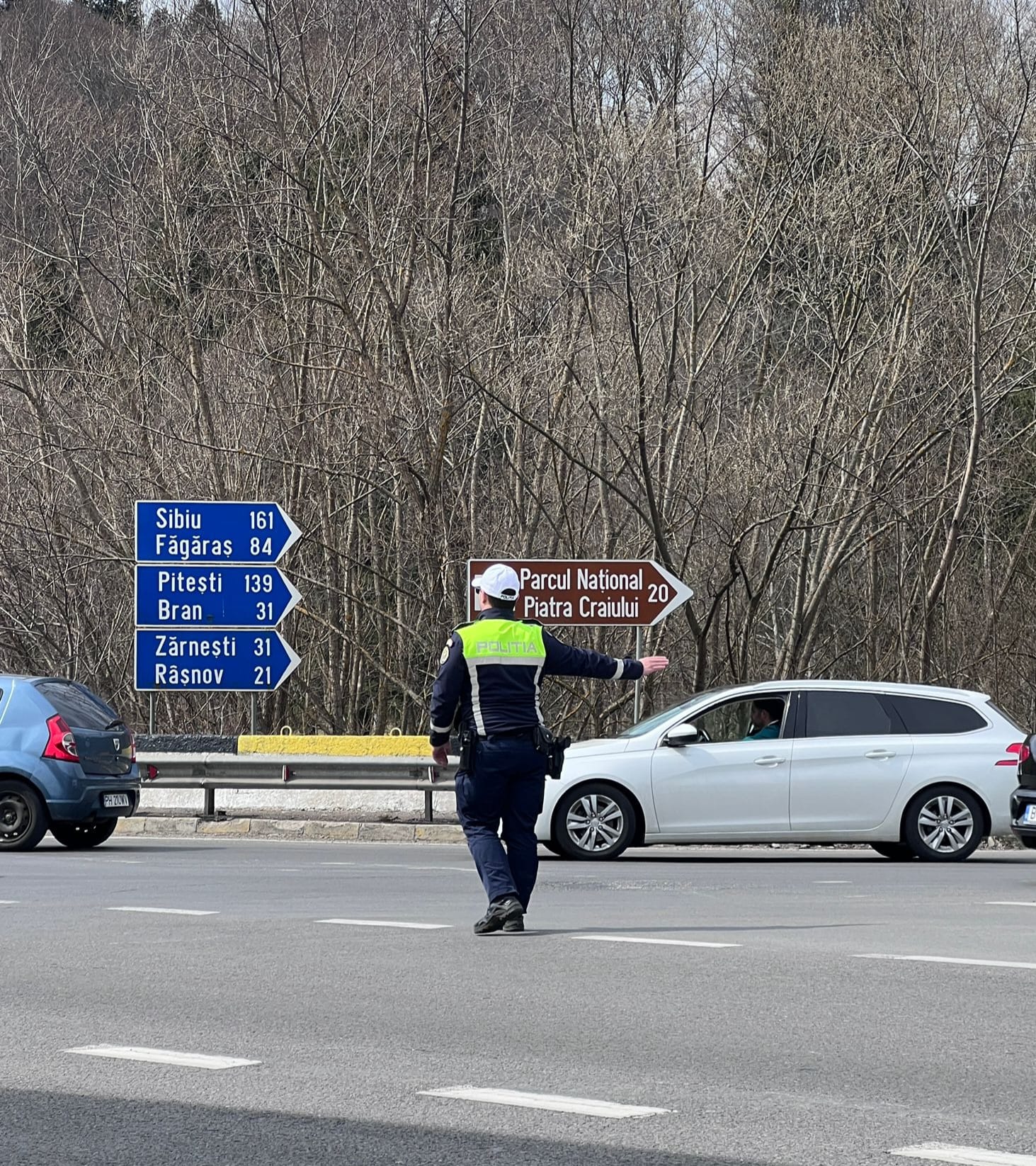 Razie nationala a Politei Rutiere peste 130 de soferi depistati bauti la volan si 10 sub influenta drogurilor