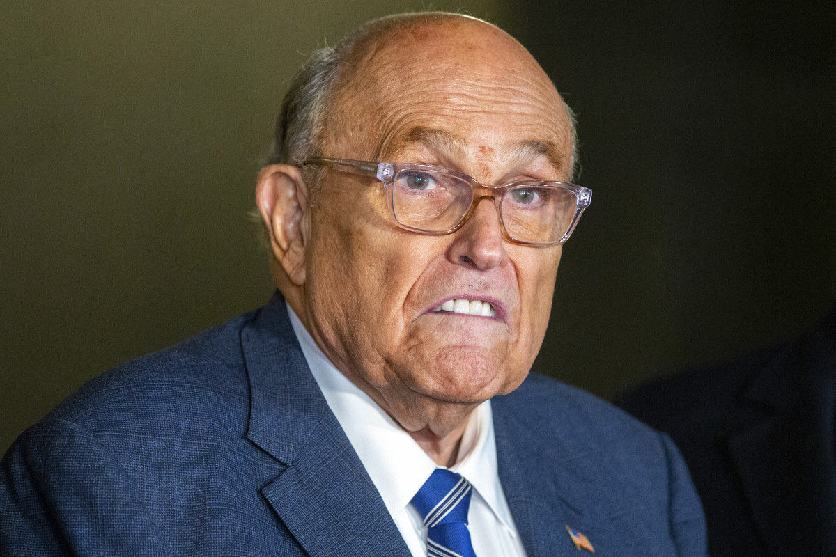 Rudy Giuliani a fost internat in spital in stare critica dar stabila afirma purtatorul de cuvant