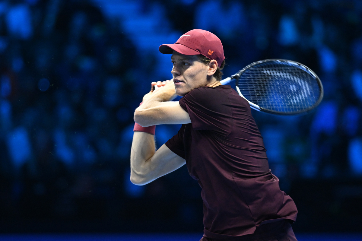 Șoc total la Roland Garros! Jannik Sinner, eliminat după ce a cedat fizic din cauza caniculei. 1 Soc total la Roland Garros Jannik Sinner eliminat dupa ce a cedat fizic din cauza caniculei