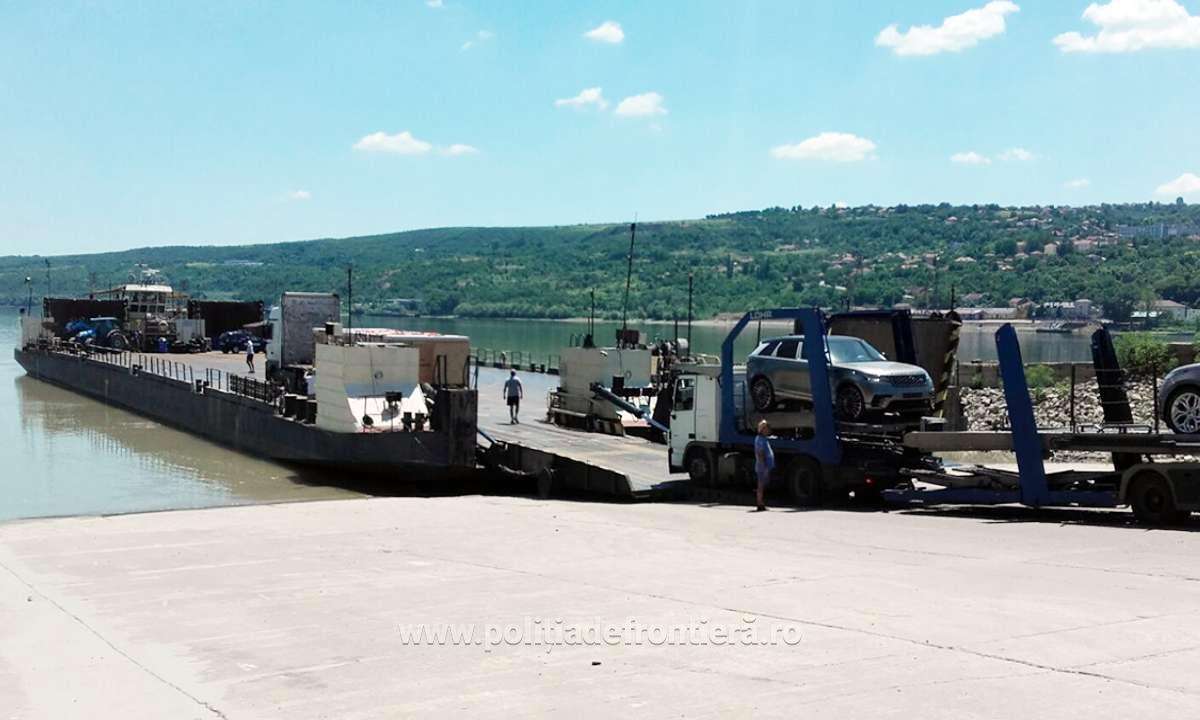Traversarea cu feribotul pe ruta Bechet Oryahovo suspendata temporar din cauza vremii
