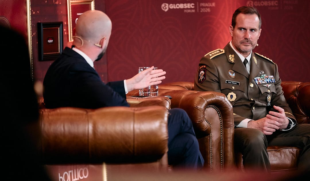 Ucraina ar trebui sa fie in NATO afirma seful armatei cehe