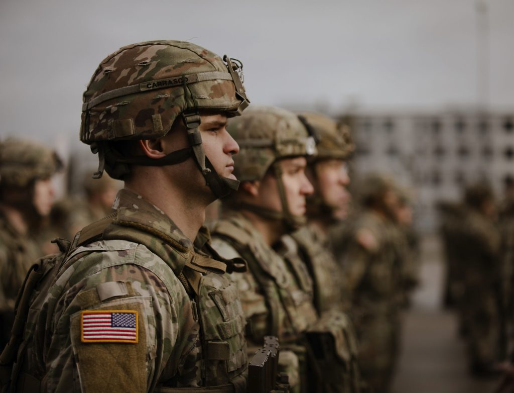 WSJ: Pentagonul suspendă desfășurarea a peste 4.000 de soldați americani în Europa 1 WSJ Pentagonul suspenda desfasurarea a peste 4000 de soldati americani in Europa
