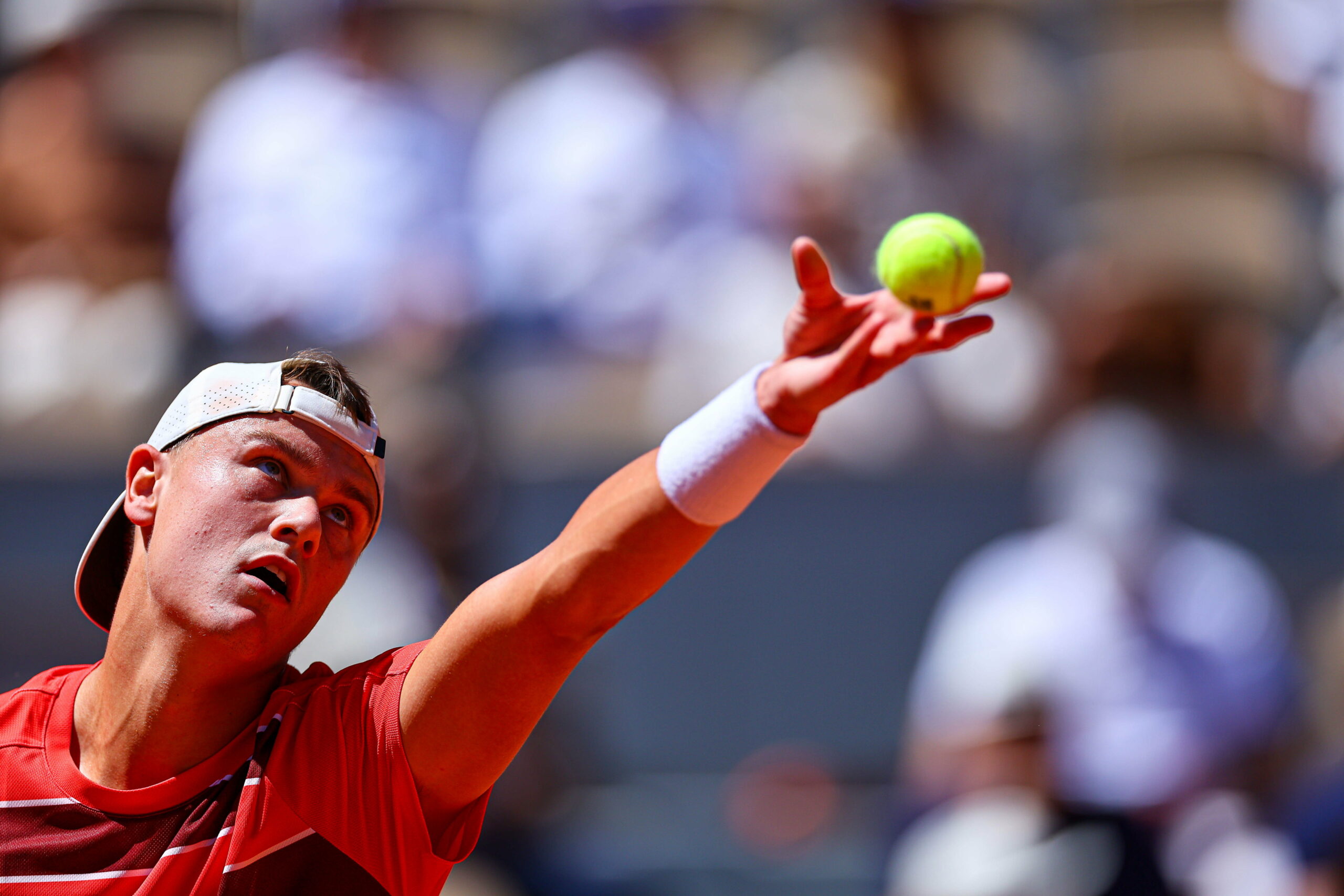 Tenismenul danez Holger Rune, fost jucător în Top 4 mondial, își amână revenirea după o accidentare gravă suferită în 2025. Va rata Roland-Garros. 1 tenismenul danez holger rune fost jucator in top 4 mondial isi amana revenirea dupa o accidentare grava suferita in 2025 va rata roland garros