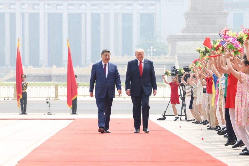 Vizita lui Trump în China: Prima zi de negocieri cu Xi Jinping despre cooperarea economică și Strâmtoarea Ormuz / Trump îi propune liderului chinez să vină la Casa Albă 1 vizita lui trump in china prima zi de negocieri cu xi jinping despre cooperarea economica si stramtoarea ormuz trump ii propune liderului chinez sa vina la casa alba