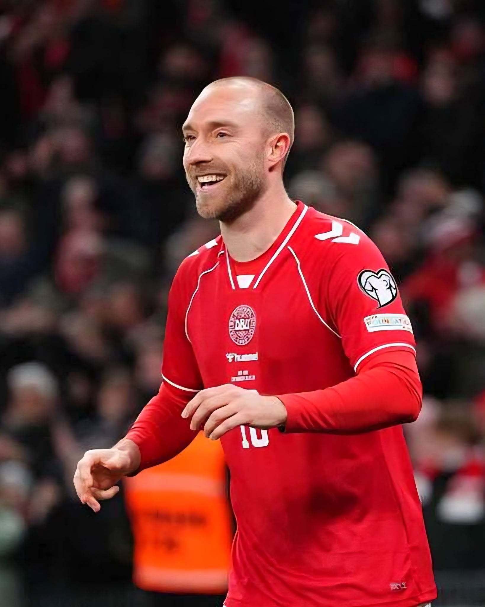 Christian Eriksen a cazut pe terren in timpul meciului Danemarca Ucraina