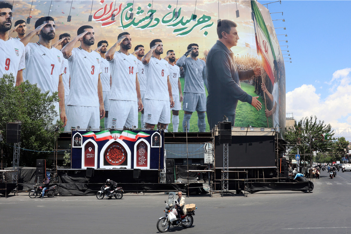 Iranul afirma ca personalul echipei de fotbal a fost refuzat la vize pentru Cupa Mondiala